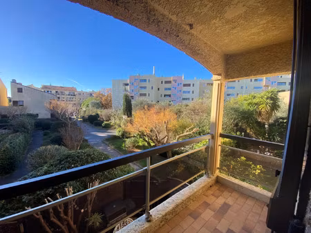 location appartement 2 pièces 43 m² à hyères (83400)
