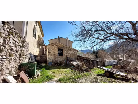 vente ferme 2 pièces 76 m2 à la garde