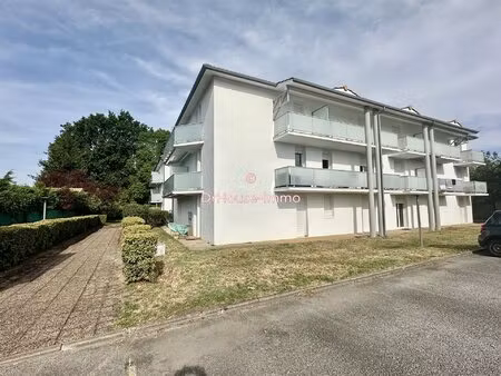 charmant grand studio avec balcon et terrasse à pessac centre