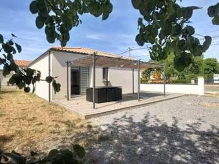 vente maison à montrevault-sur-evre (49110) : à vendre / 74m² montrevault-sur-evre