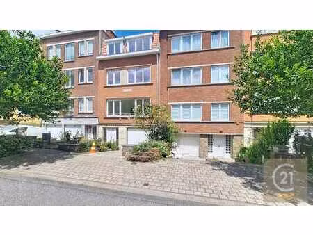 laeken – spacieuse maison 4 chambres et bureau avec jardin e