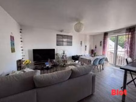 location appartement 2 pièces à châteaugiron (35410) : à louer 2 pièces / 51m² châteaugiro