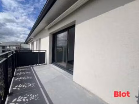 location appartement 3 pièces à châteaugiron (35410) : à louer 3 pièces / 65m² châteaugiro