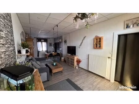 loue maison de ville