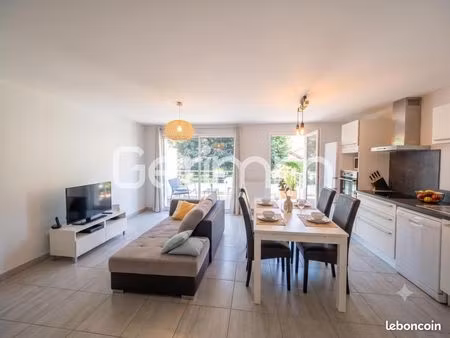 appartement 3 pièces 63 m²