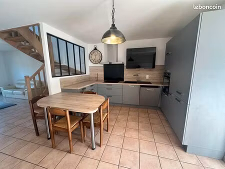 t4 duplex meublé de 91 m² avec grande terrasse  cave et 2 places de parking – charvonnex