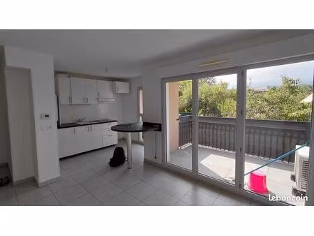 lumineux 2 pièces de 37 3 m² avec terrasse et parking – la colle-sur-loup