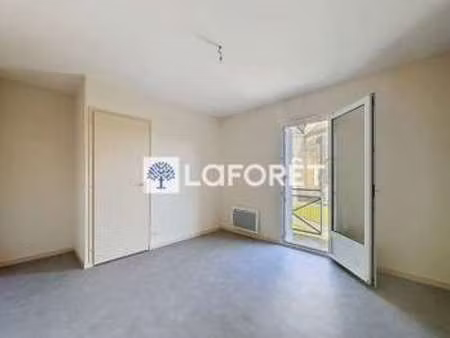 location appartement 2 pièces au pin (79140) : à louer 2 pièces / 62m² le pin