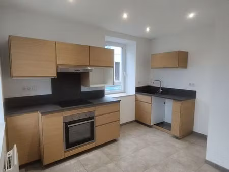 appartement t3 en rdc avec jardin privatif et garage