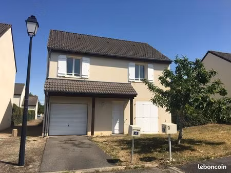 a louer maison 4 chambres 90m2