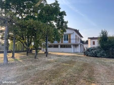 maison entièrement rénovée – 90 m² - terrain 900m2