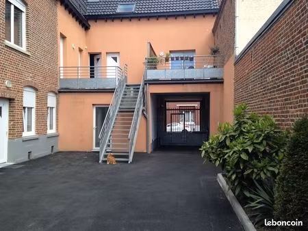 loue appartement f2 duplex avec parking privé