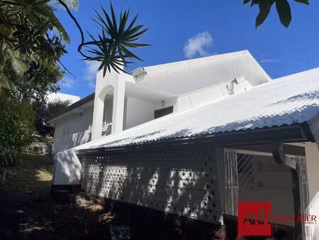 a louer belle maison f4 avec grand jardin montgaillard saint-den