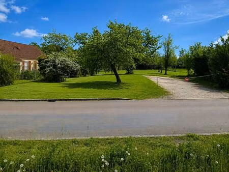 terrain carisey 1100 m2