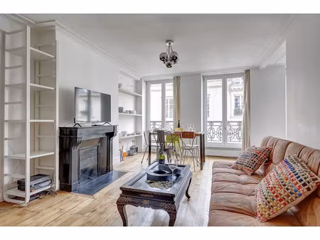 location appartement 2 pièces 44 m² à paris 4ème (75004)  2 800 €