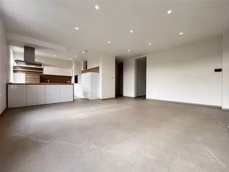 duplex à louer à rue du chambge 43 tournai (vbe47104)