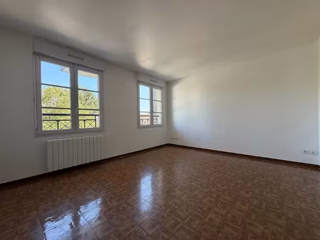 location appartement 1 pièce 30.02 m² à noisy-le-grand (93160)  757 €