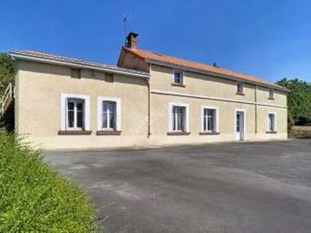 vente maison à beaupreau (49600) : à vendre / 150m² beaupreau