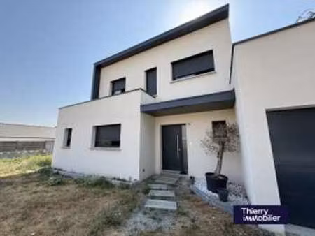 vente maison piscine à corzé (49140) : à vendre piscine / 141m² corzé