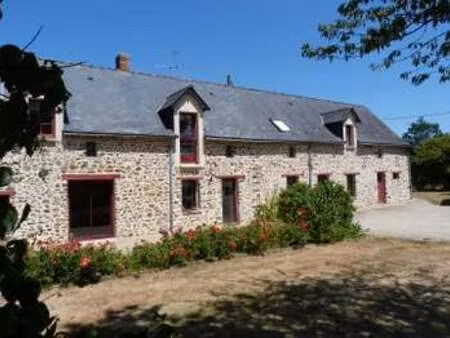 vente maison au genest-saint-isle (53940) : à vendre / 185m² le genest-saint-isle