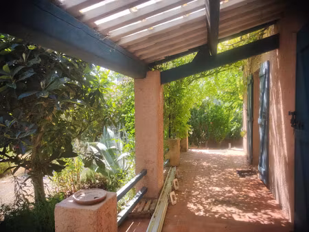 lorgues  maison à relooker située sur 417 m² de terrain