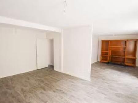 vente immeuble à landerneau (29800) : à vendre / 355m² landerneau