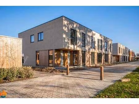 nieuwbouw ben-villa met 3 slpkrs op topligging