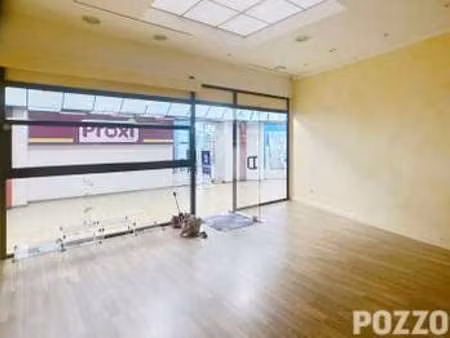 location bureaux et commerces à avranches (50300) : à louer / avranches
