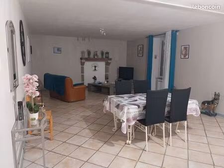 vend maison de bourg