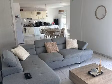 appartement 3chambres à louer  centre bourg