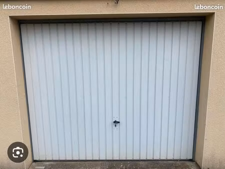 garage à louer