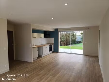 maison neuve de plain-pied avec jardin  15 min d'angoulême  15 min de ruffec