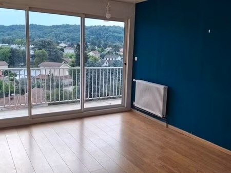 agréable t2 situé à st maurice de beynost