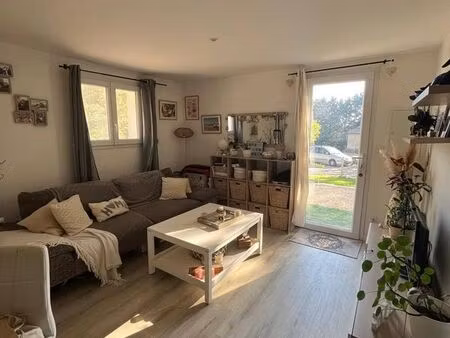 location t2 venelles