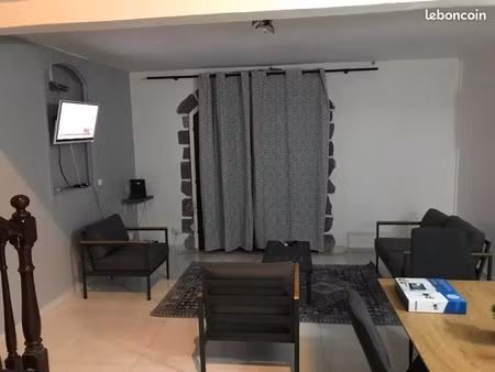 grand appartement t6 au cœur de basse-terre