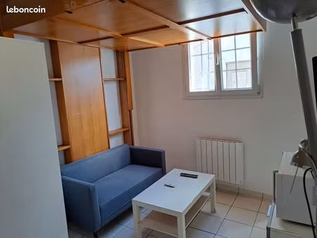 joli studio meublé centre proche écoles