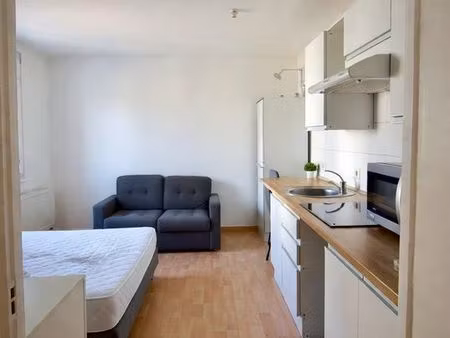 t1 meublé avec balcon — 28 m² — aulnay-sous-bois
