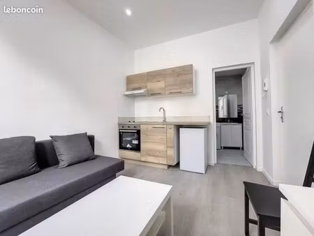 a louer magnifique studio meublé