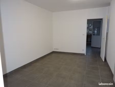 loue t2 de 45m2 quartier chasse royale