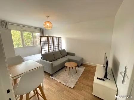 charmant studio meublé à sartrouville