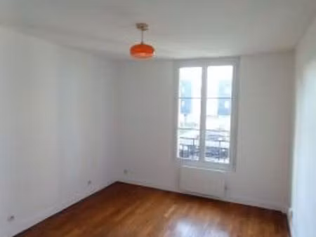 charmant appartement centre ville de trappes 2 pièces
