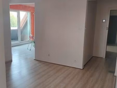 loue appartement petit 3 pièces