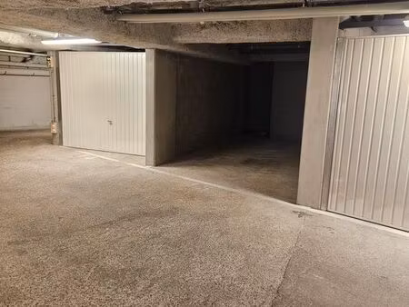 location parking sécurisé – l hay les roses – libre immédiatement