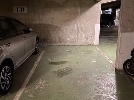 loue parking
