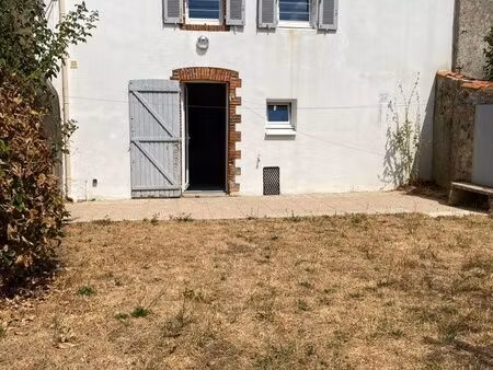 maison de bourg sans garage avec jardin privatif