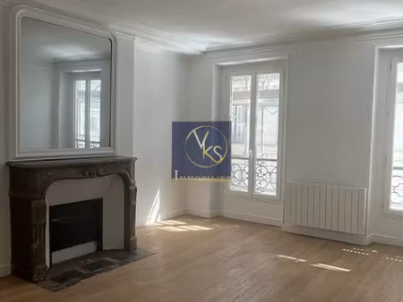 location appartement 3 pièces 69 m² à paris 1er (75001)  2 586 €