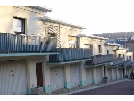 location parking 16.9 m² à orsay (91400)  117 €
