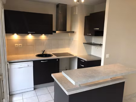 location appartement 3 pièces 62 m² à luc-la-primaube (12450)