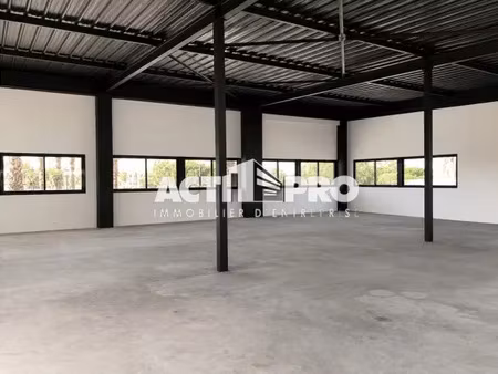 location bureau 440 m² à saint-cyprien (66750)