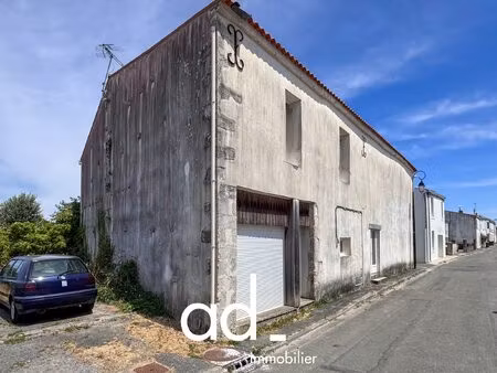 immeuble à vendre esnandes
